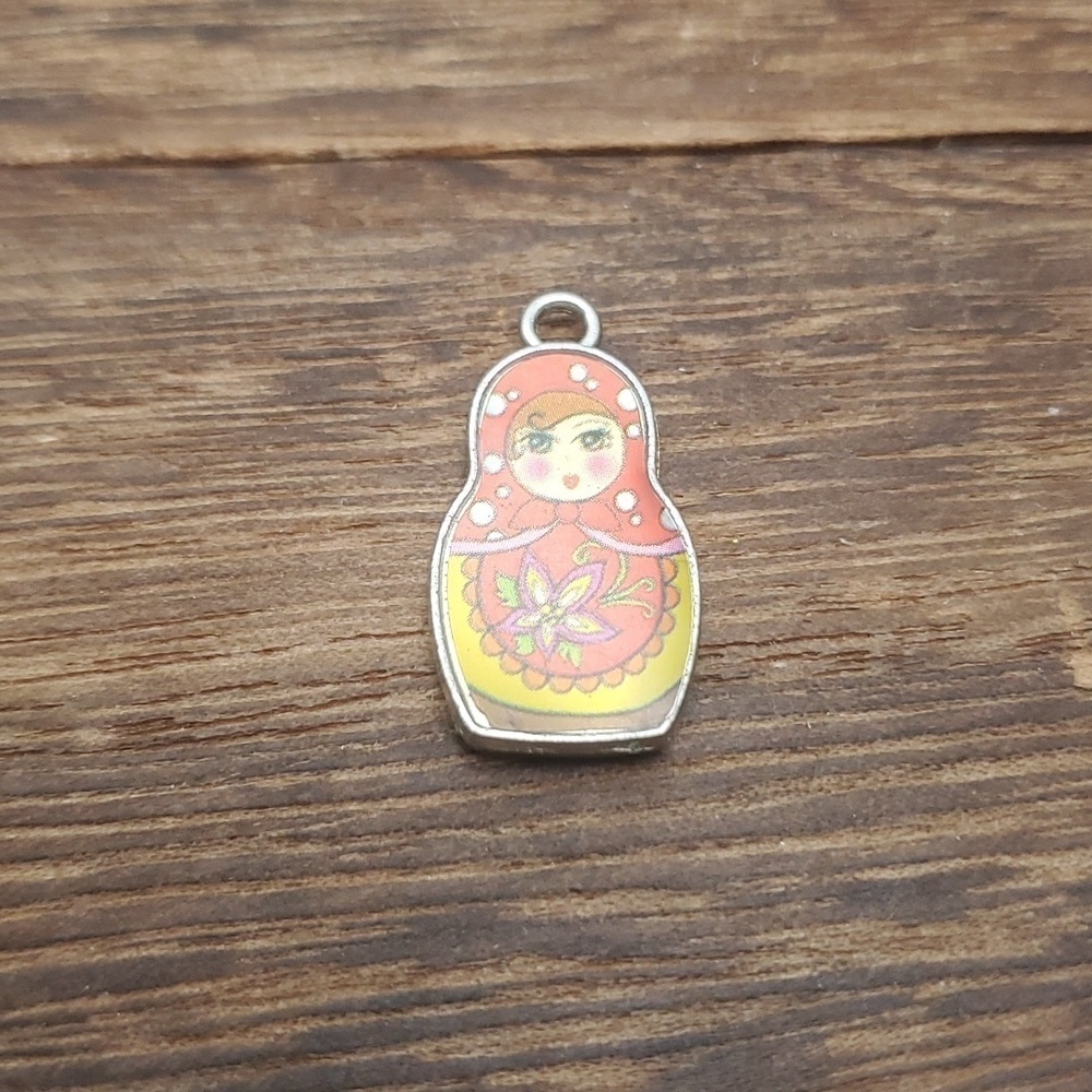Russian doll pendant double‎ sided vintage